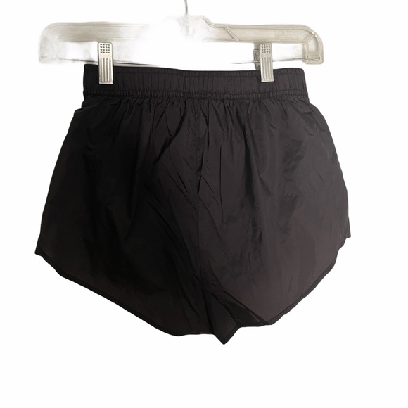 Good American 0 black nylon active shorts - Picture 4 of 4